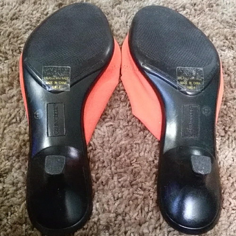 SALE ⛄🔴Cabin Creek Orange Heels - Picture 2 of 3